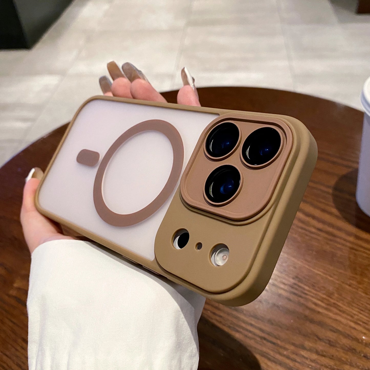 OENY Luxury Magnetic Wireless Case For iPhone 17 Pro Max