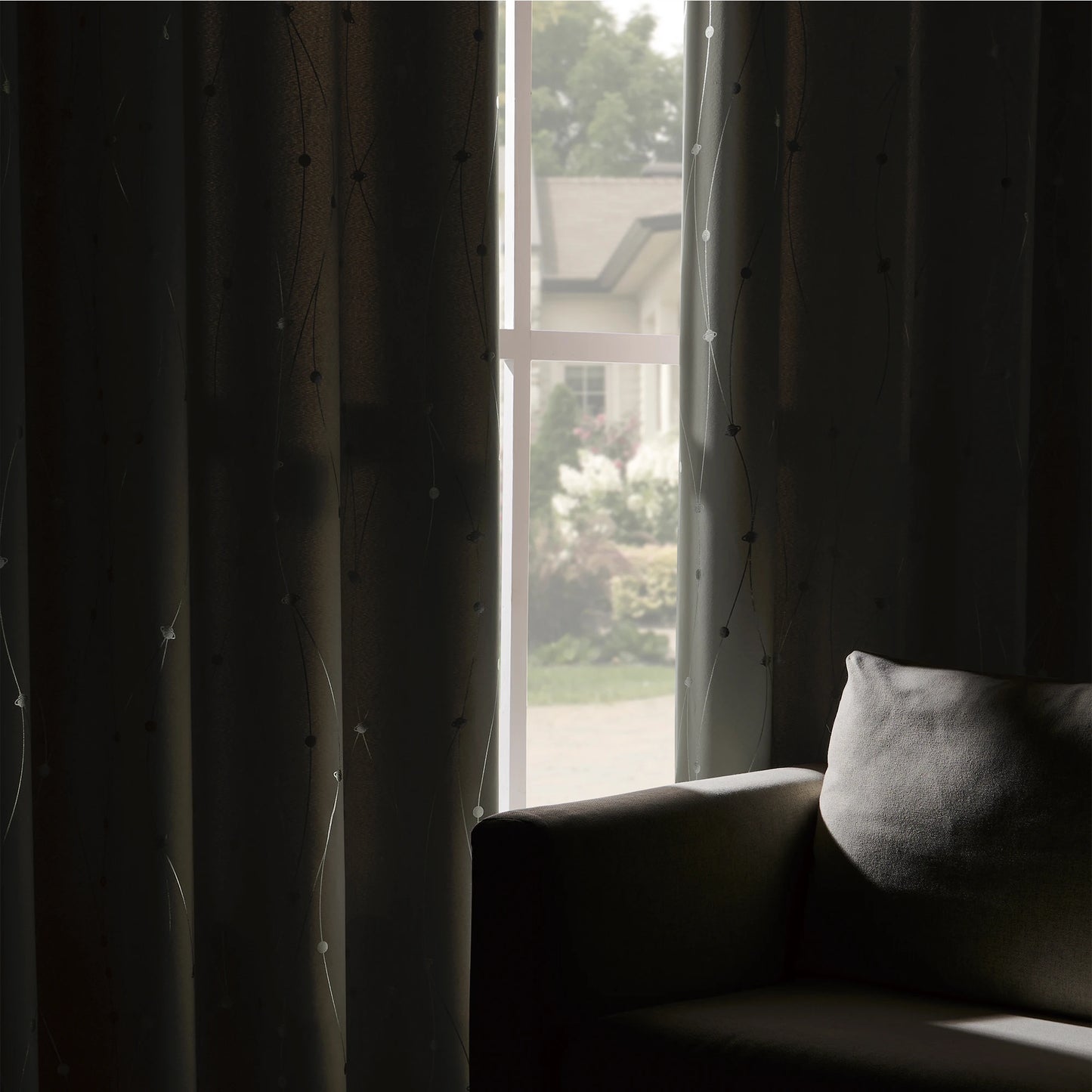 Zhejiang Craft Of Weaving Sliver Print Blackout Curtains 2