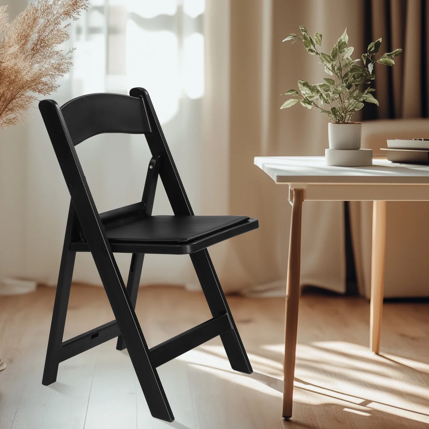 Hign-concerned Folding Chair With Padded Seat For Indoor Outdoor